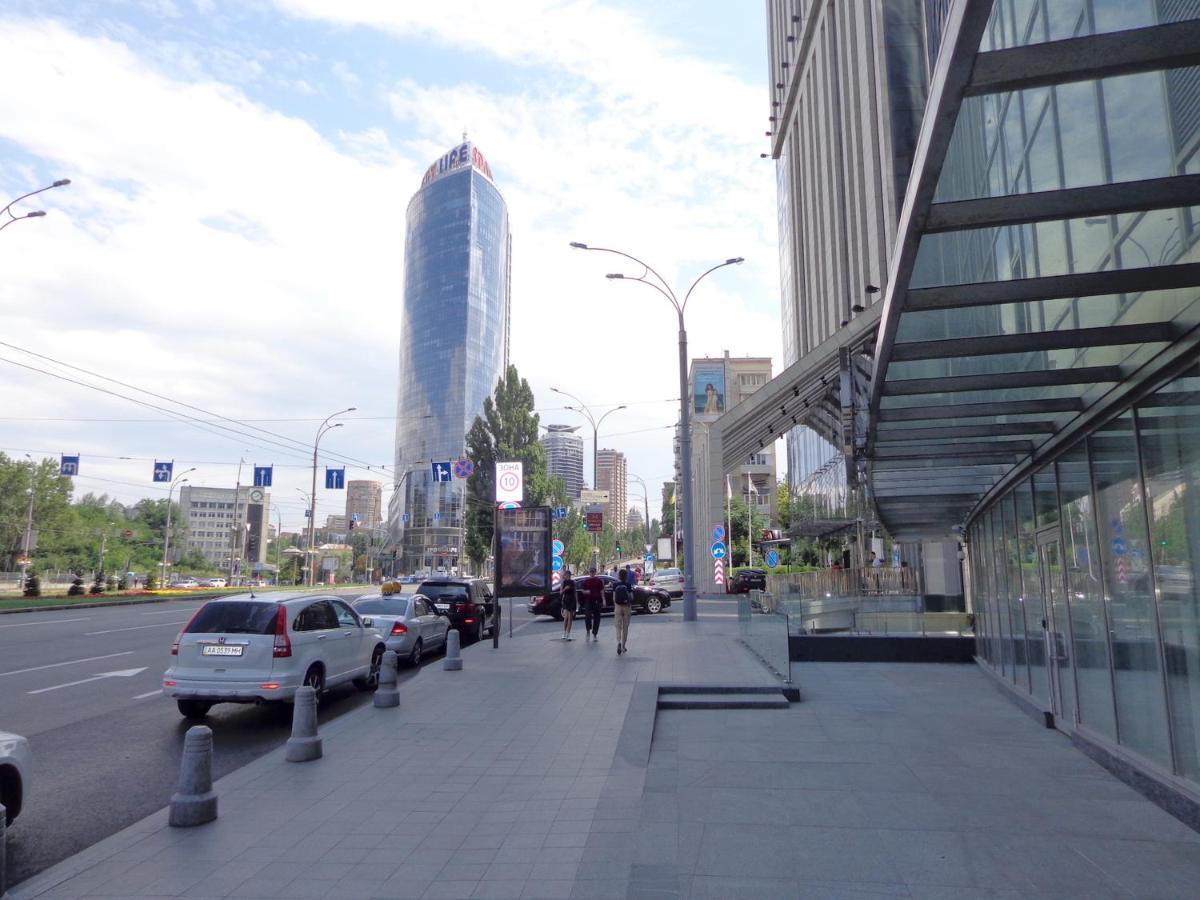 New Apart Lesi Ukrainky Blvd And Olimpiyska And Kreshchatyk And Manhattan City With Parking Kyiv Exterior photo