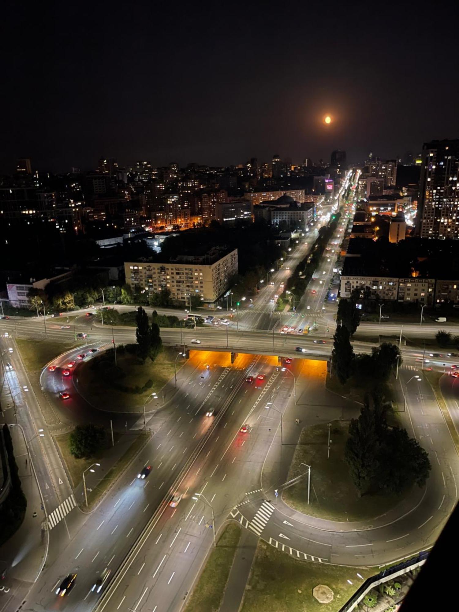 New Apart Lesi Ukrainky Blvd And Olimpiyska And Kreshchatyk And Manhattan City With Parking Kyiv Exterior photo
